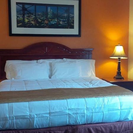 American Best Inn By Oyo I-35 Perry Экстерьер фото